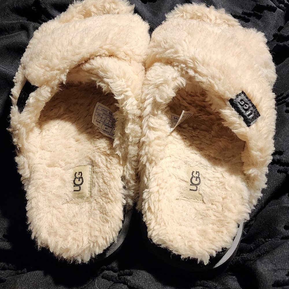 UGG Sugar Cross Slide Sandals
